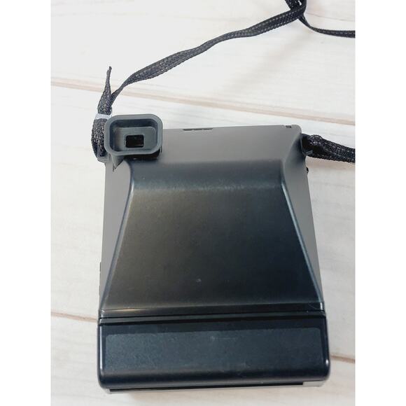 Vintage Kodak Colorburst 100 Instant Film Camera Photography With Strap 1980s - Picture 8 of 12